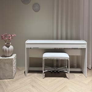 Roland F701-WH Silver Cream