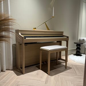 Roland HP702 - Interiør Pakke
