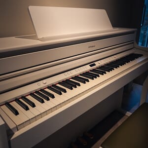 HP704_hvit_3.jpg