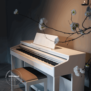 Roland RP701 Hvit Interiør Krakki Pianopakke